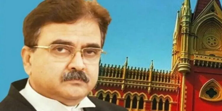 Calcutta High Court Judge Abhijit Gangopadhyay has resigned following his announcement of plans to enter politics.