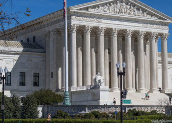 The US Supreme Court has permitted a Texas immigration law to stand, even in the face of federal opposition.