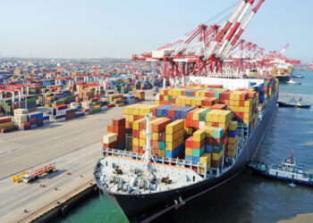 The Supreme Court has ruled that Section 71 of the Customs Act does not apply if imported goods were stored outside a notified public bonded warehouse with permission.