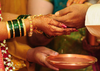 The Allahabad High Court has ruled that the ‘Kanyadan’ ceremony is not a necessary requirement for the valid solemnization of a marriage under the Hindu Marriage Act.