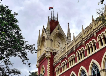 The Calcutta High Court ruled that an Assessing Officer (AO) cannot draw an adverse inference solely based on the non-response of directors to notices.