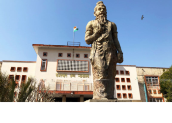 The Rajasthan High Court has emphasized that advocates have a duty to the court and must advise their clients against dishonest practices, even if it conflicts with the client’s desired outcome.