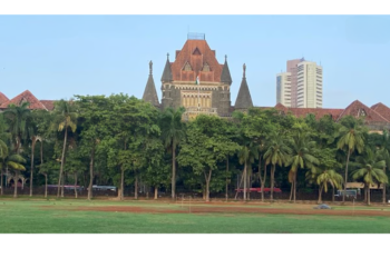Deprivation of privilege leave encashment is a violation of constitutional rights: Bombay High Court