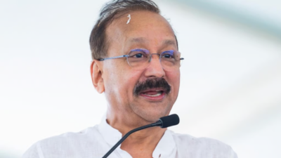 The Kerala High Court has ordered a Special Investigation Team (SIT) to investigate the widespread use of drugs and alcohol on movie sets.