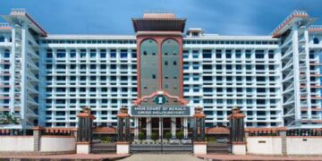 Kerala High Court Clarifies: Civil Courts’ Authority to Enforce Decrees Unaffected by Waqf Tribunal Establishment