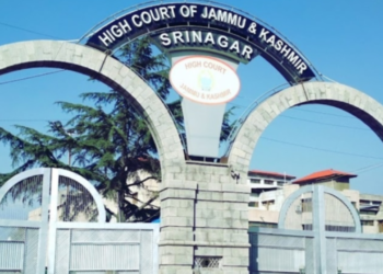 Shardul Amarchand Mangaldas faces contempt of court charges from Jammu & Kashmir High Court.