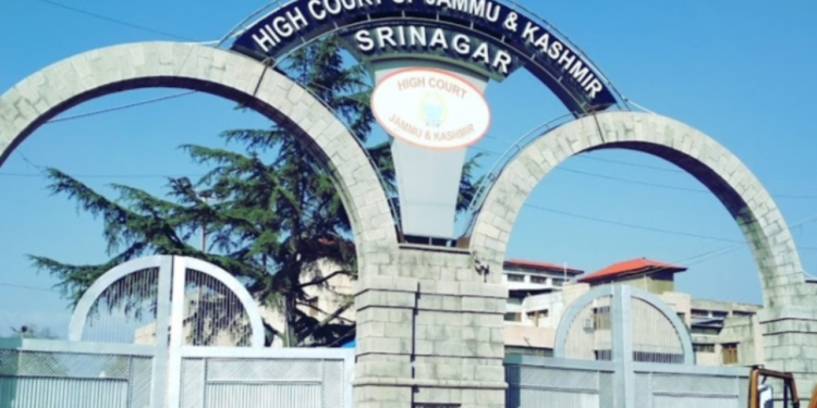 Shardul Amarchand Mangaldas faces contempt of court charges from Jammu & Kashmir High Court.